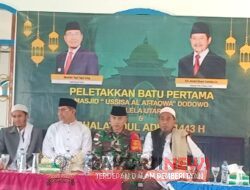 Imam Besar Masjid Raya Sofifi dan Muhammad Kasuba, Melaksanakan Peletakan Batu Pertama Pembangunan Masjid 