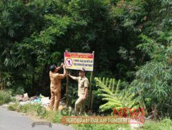 Pemerintah Desa Siring Agung SDU Lalukan Pemasangan Baliho  Agar Agar masyarakat Tau Dilarang Membuang Sampa Sembarangan