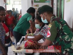 Satgas Yonif RK 136/TS Gelar Posyandu, Peduli Kesehatan Ibu dan Balita di Papua