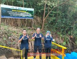 Kapolres Bangka Barat Hadiri Kegiatan Penanaman Pohon Mangrove dan Pelepasan Benih Ikan 