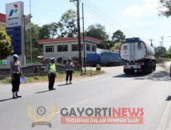 Ratusan Personil Polres Toba Laksanakan Pengamanan Jalur pada Kegiatan Woman Twenty (W20) di Wilkum Polres Toba