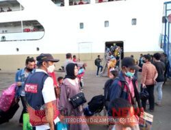 Antisipasi Lonjakan Penumpang Kapal Kelud Tujuan Karimun – Belawan Medan Personil Polsek Kawasan Pelabuhan Batam Berikan Pengamanan