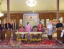 Keraton Surakarta Anugerahi Bupati Sidoarjo Gus Muhdlor Gelar Kanjeng Raden Aryo Tumenggung