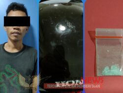 Kasat satresnarkoba polres pelabuhan tanjung perak,Iptu Hendro Utaryo.SH.berhasil menangkap supir pengedar sabu