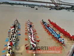 Gelar Lomba Perahu Bidar Dalam Rangka HUT RI ke 77 di Sungai Musi