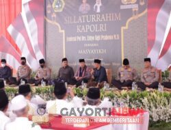 Kapolri Silaturahmi Dengan Masyayikh dan Sesepuh Ponpes Al Falah Ploso Kediri