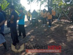 Jumat Bersih Bersama Ibu Ibu Pengajian Untuk Yang Ke Dua di Dampingi Camat Jebus