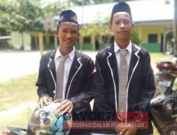 Anak Dusun Yang Berjiwa Besar, Itulah Kata Yang Tepat Bagi Dua Remaja Yang Tinggal Diperairan Selat Malaka