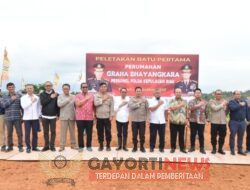 PELETAKAN BATU PERTAMA PEMBANGUNAN RUMAH MURAH BAGI ANGGOTA POLRI DAN PNS POLRI DI PERUMAHAN GRAHA BHAYANGKRA POLDA KEPRI