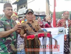 Memperingati dan Merayakan HUT RI 77 Desa Lingga Ikut karnaval Dengan Tema Asal Usul Tanjug Enim Marga Ayik Hening