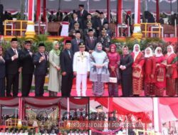 Ketua DPRD Abang Hertza, SH. Hadiri Upacara Bendera Peringatan HUT ke – 77 Kemerdekaan Republik Indonesia Tahun 2022.