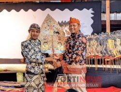 Kelurahan Mangge Gelar Wayang Semalam Suntuk dengan Lakon Bharatayuda