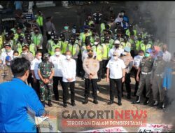 Dampingi Bupati, Kapolres Magetan Amankan Unjuk Rasa Kenaikan BBM