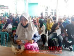 Pemdes Kalitengah Sidoarjo Bagikan BLT DD