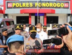 Menteri PPPA mengunjungi Mapolres Ponorogo Bersama Kapolda Jatim Mengecek Penanganan Perkara