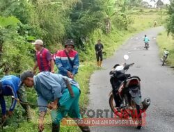 Pemdes Desa Aremantai Adakan Kerja Bakti Bersama
