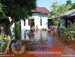 Warga Desa Tanjung Pura Mulai Terserang Penyakit akibat Banjir yang Melanda di Desa Tanjung Pura Kab Ketapang Kalimantan Barat