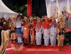 Pawai Budaya (Rakernas JKPI) Tahun 2022 yang dilaksanakan di Tepian Sungai Musi Jembatan Ampera, Kota Palembang Sumatera Selatan Berlangsung Meriah