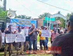 Masyarakat Silangkitang, Menyeruduk Kantor Kades Mandala Sena Dan Kantor Camat Silangkitang