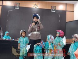 Polisi Sahabat Anak, Puluhan Anak-Anak Kunjungi Polres Mamuju Tengah