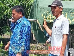 Jarang pernah Yang Dilakukan Kades, Seperti Kades Karta Sekarwangi Kecamatan Rawamerta Kabupaten Karawang, Memikul Keranda Jenajah Warganya Yang Meninggal Dunia.