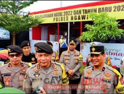 Kakor Sabhara Mabes Polri dan Wakapolda Jatim Cek Pos Pam di Rest Area KM 575 Ngawi