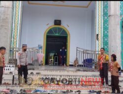 Wujud Kehadiran Polri di tengah Masyarakat Personil Polres Mamasa Melaksanakan PAM sholat Jum’at