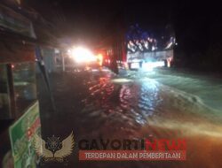 Bupati Labuhanbatu Meninjau Langsung Lokasi Banjir Di Aek Nabara Labuhanbatu