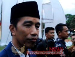 900 kades ditangkap , Jokowi minta warga ikut awasi dana desa