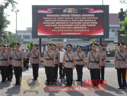 *Kapolrestabes Surabaya Pimpin Upacara Serah Terima Jabatan Kasat Binmas, Kabaglog dan Tujuh Kapolsek Jajaran*