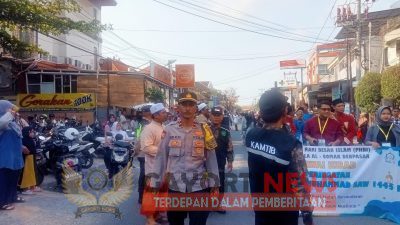 Ciptakan Kelancaran Giat Masyarakat Polsek Denbar Amankan Kirab Maulid Nabi Dimusholla Al-Qomar 