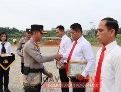 KAPOLRES KUBU RAYA BERIKAN PENGHARGAAN KEPADA 12 PERSONEL BERPRESTASI