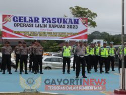 *Amankan Nataru, Polres Sekadau Laksanakan Apel Gelar Pasukan Ops Lilin Kapuas 2023*