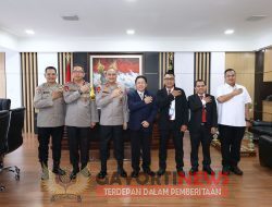 *Kapolda Kalbar Terima Penghargaan “Presisi Award” dari Lembaga Kajian Strategis Kepolisian Indonesia (Lemkapi)*