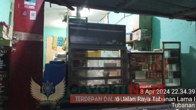 Miras berkedok warkop tanpa ijin di jalan raya Tubanan Surabaya 