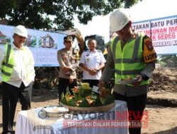 *Peletakan Batu Pertama Pembangunan Mako Polsek Gedeg, Ini Harapan Kapolres*