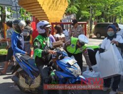 Pembagian Nasi Kotak Jum’at Berkah Kepada Masyarakat