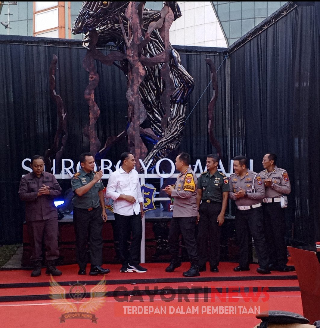 Peresmian monumen Surabaya, Monumen 1000 Knalpot Simbolis Arek Surabaya