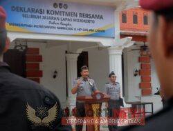 Komitmen Lapas Mojokerto Ditengah Hujan Rintik Rintik Dengan Deklarasi zero Peredaran HP Dan Narkoba